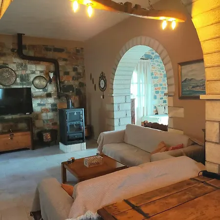 Дом отдыха Refoulo Tower Agios Nikon