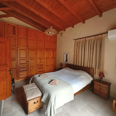 Refoulo Tower Дом отдыха Agios Nikon